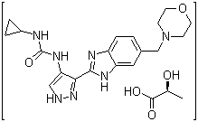 (2S)-2-羟基丙酸和 N-环丙基-N'-[3-[6-(4-吗啉基甲基)-1H-苯并咪唑-2-基]-1H-吡唑-4-基]脲的化合物分子结构 (CAS 896466-76-5)